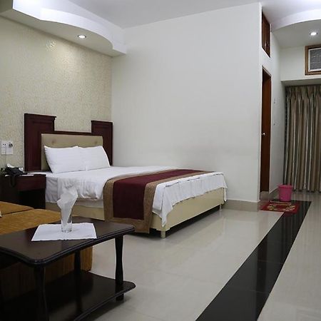 Hotel City Plaza Dźoszohor Zewnętrze zdjęcie