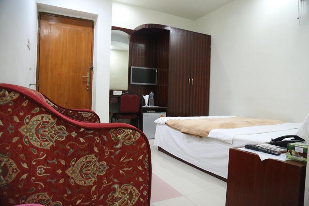 Hotel City Plaza Dźoszohor Zewnętrze zdjęcie