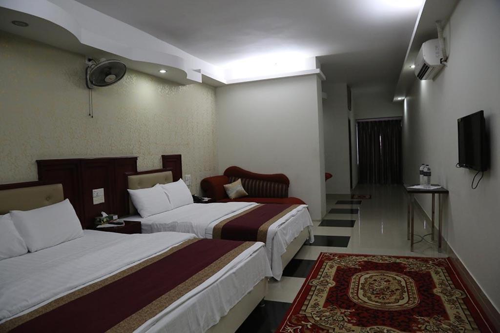Hotel City Plaza Dźoszohor Zewnętrze zdjęcie